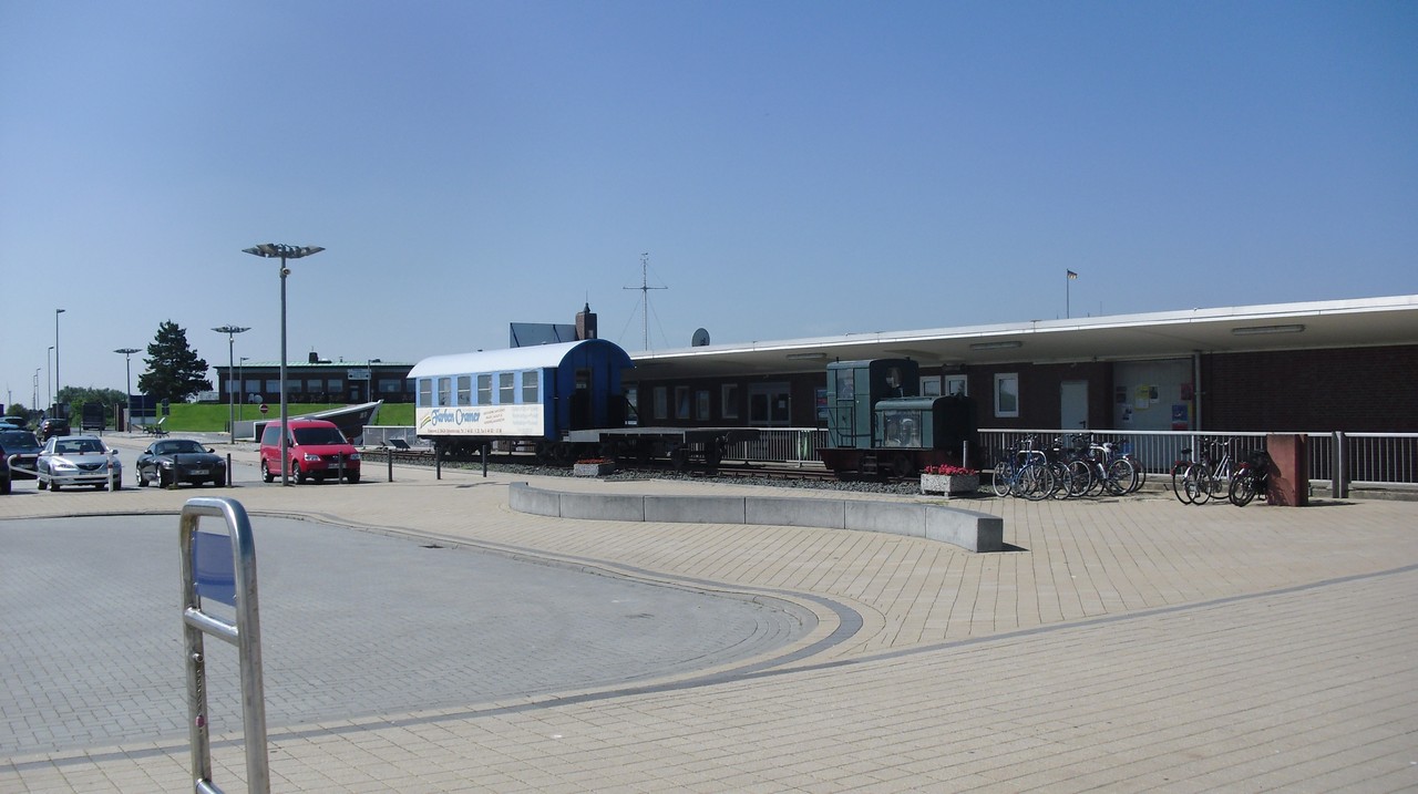 Hafen Harlesiel mit Schmalspurbahn Museum