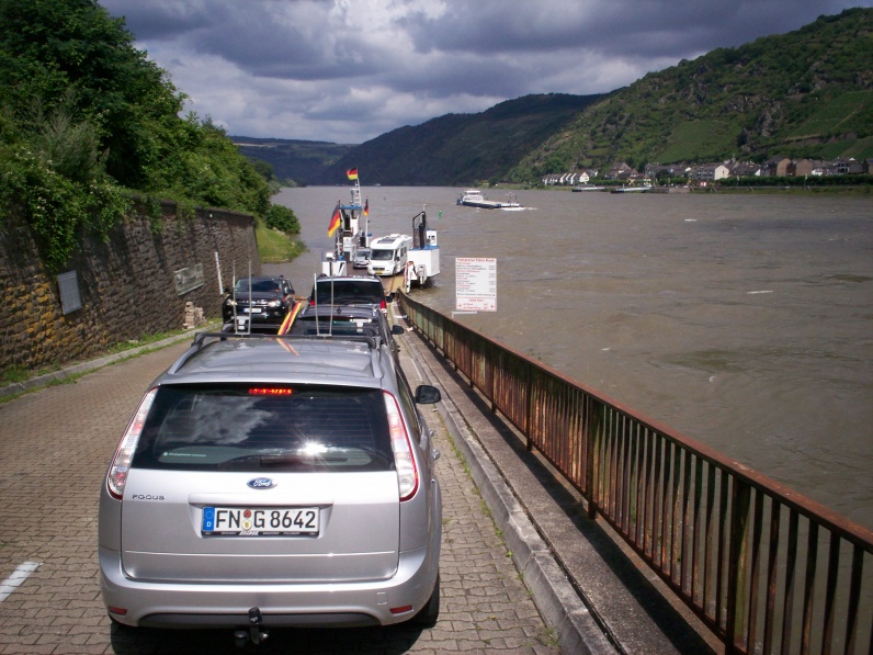 Rheinfähre bei Kaub