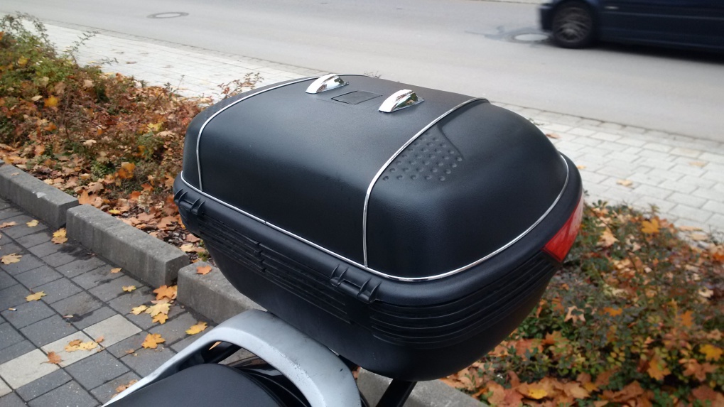 Update Mitte Oktober 2015: Koffer Bling Bling und "Lufthutzen" ;)